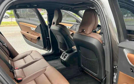 Volvo S90 II рестайлинг, 2022 год, 2 850 015 рублей, 11 фотография
