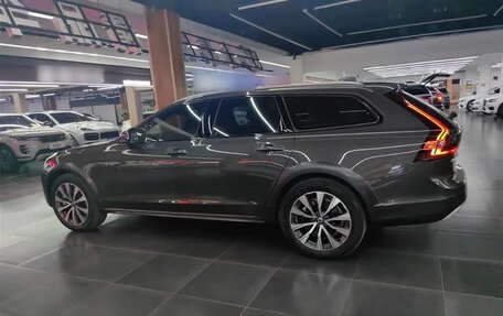 Volvo V90 Cross Country I рестайлинг, 2022 год, 3 779 000 рублей, 4 фотография