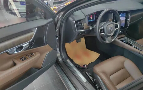 Volvo V90 Cross Country I рестайлинг, 2022 год, 3 779 000 рублей, 12 фотография