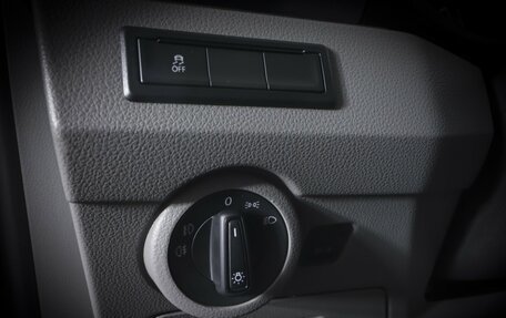 Volkswagen Transporter T6 рестайлинг, 2021 год, 6 150 000 рублей, 16 фотография