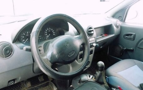 Renault Logan I, 2006 год, 105 000 рублей, 6 фотография