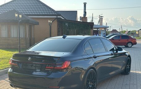 BMW 7 серия, 2011 год, 1 670 000 рублей, 4 фотография