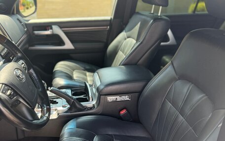 Toyota Land Cruiser 200, 2019 год, 8 500 000 рублей, 15 фотография
