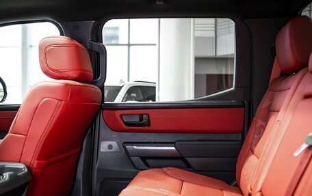 Toyota Tundra, 2024 год, 10 380 000 рублей, 18 фотография