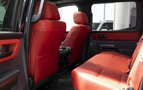 Toyota Tundra, 2024 год, 10 380 000 рублей, 17 фотография