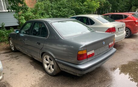 BMW 5 серия, 1989 год, 290 000 рублей, 3 фотография