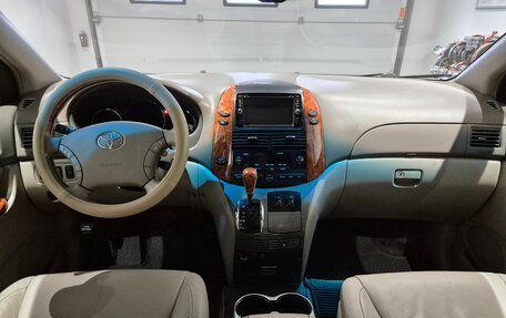 Toyota Sienna II рестайлинг, 2008 год, 1 549 000 рублей, 8 фотография