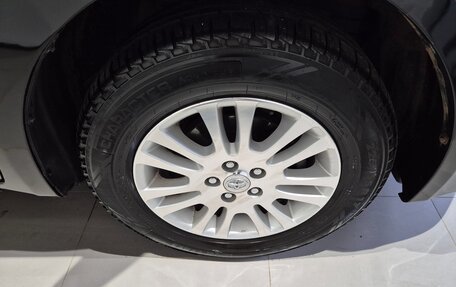 Toyota Sienna II рестайлинг, 2008 год, 1 549 000 рублей, 18 фотография