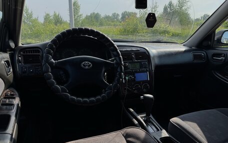 Toyota Avensis III рестайлинг, 2000 год, 559 000 рублей, 10 фотография