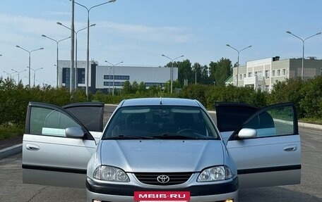 Toyota Avensis III рестайлинг, 2000 год, 559 000 рублей, 7 фотография