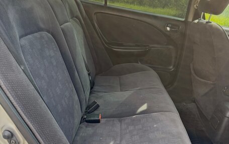 Toyota Avensis III рестайлинг, 2000 год, 559 000 рублей, 19 фотография