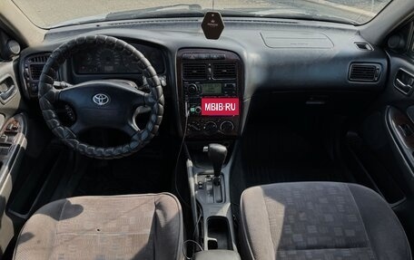 Toyota Avensis III рестайлинг, 2000 год, 559 000 рублей, 11 фотография
