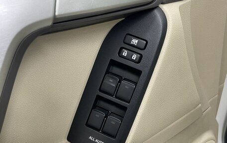 Toyota Land Cruiser Prado 150 рестайлинг 2, 2018 год, 5 545 000 рублей, 16 фотография