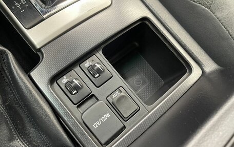Toyota Land Cruiser Prado 150 рестайлинг 2, 2011 год, 2 690 000 рублей, 15 фотография