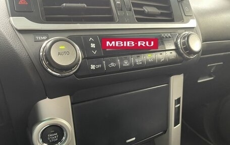 Toyota Land Cruiser Prado 150 рестайлинг 2, 2011 год, 2 690 000 рублей, 13 фотография