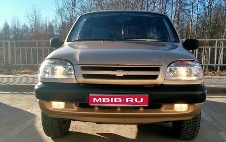 Chevrolet Niva I рестайлинг, 2005 год, 320 000 рублей, 1 фотография
