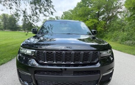 Jeep Grand Cherokee, 2024 год, 8 125 000 рублей, 1 фотография
