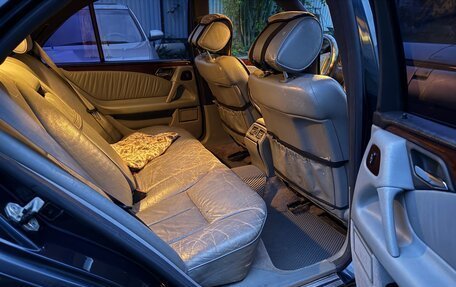 Mercedes-Benz E-Класс, 1997 год, 550 000 рублей, 12 фотография