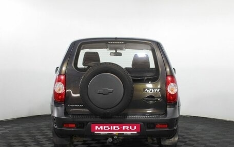 Chevrolet Niva I рестайлинг, 2015 год, 615 000 рублей, 7 фотография
