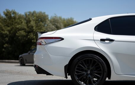 Toyota Camry, 2018 год, 3 200 000 рублей, 4 фотография