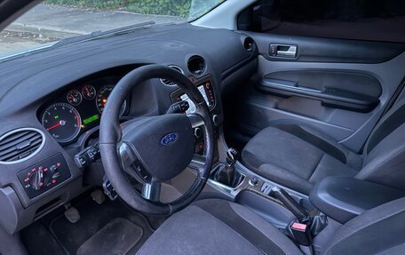Ford Focus II рестайлинг, 2005 год, 199 999 рублей, 9 фотография