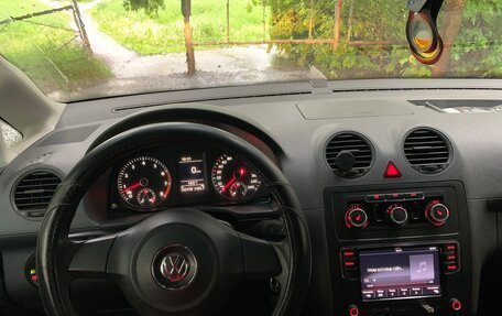 Volkswagen Caddy III рестайлинг, 2012 год, 1 000 000 рублей, 8 фотография