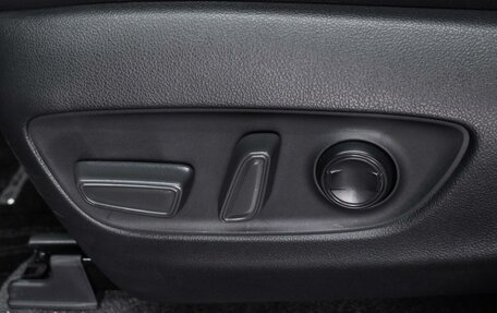 Toyota RAV4, 2024 год, 3 999 000 рублей, 17 фотография