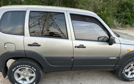 Chevrolet Niva I рестайлинг, 2010 год, 510 000 рублей, 2 фотография