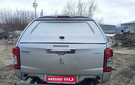 Mitsubishi L200 IV рестайлинг, 2019 год, 2 500 000 рублей, 4 фотография