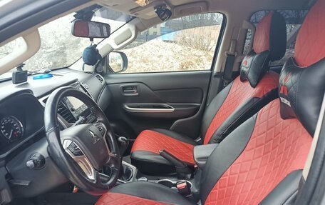 Mitsubishi L200 IV рестайлинг, 2019 год, 2 500 000 рублей, 10 фотография