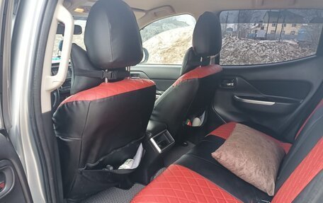 Mitsubishi L200 IV рестайлинг, 2019 год, 2 500 000 рублей, 11 фотография