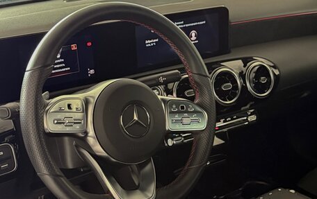 Mercedes-Benz A-Класс, 2021 год, 2 550 000 рублей, 3 фотография