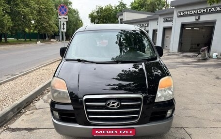 Hyundai Starex I рестайлинг, 2006 год, 680 000 рублей, 2 фотография