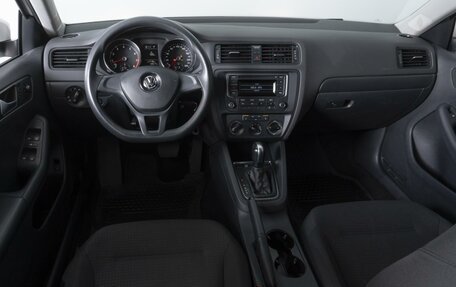 Volkswagen Jetta VI, 2015 год, 1 365 000 рублей, 6 фотография