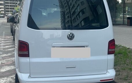 Volkswagen Caravelle T5, 2014 год, 2 300 000 рублей, 3 фотография