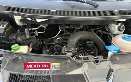 Volkswagen Caravelle T5, 2014 год, 2 300 000 рублей, 12 фотография