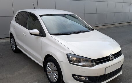 Volkswagen Polo VI (EU Market), 2012 год, 1 170 000 рублей, 1 фотография