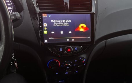 Hyundai Solaris II рестайлинг, 2013 год, 600 000 рублей, 7 фотография