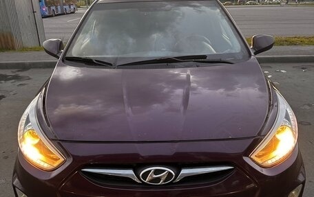 Hyundai Solaris II рестайлинг, 2013 год, 600 000 рублей, 12 фотография