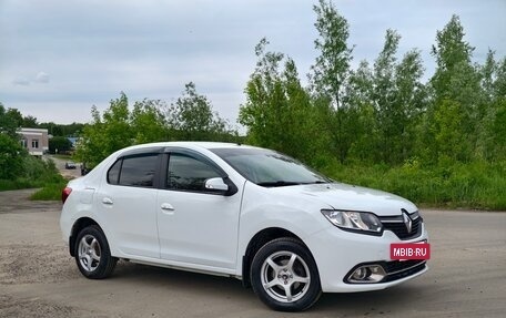 Renault Logan II, 2018 год, 980 000 рублей, 2 фотография