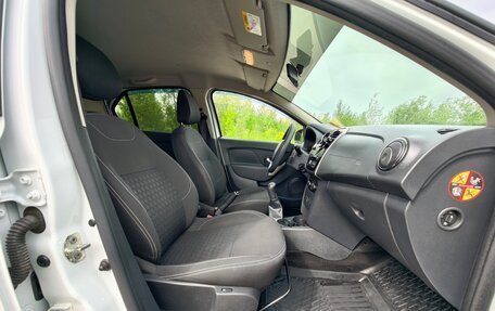 Renault Logan II, 2018 год, 980 000 рублей, 24 фотография