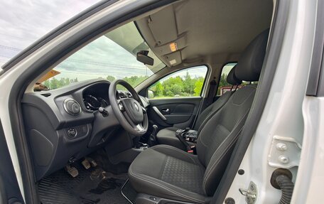 Renault Logan II, 2018 год, 980 000 рублей, 16 фотография
