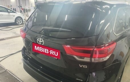 Toyota Highlander III, 2019 год, 3 800 000 рублей, 5 фотография