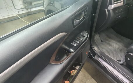Toyota Highlander III, 2019 год, 3 800 000 рублей, 9 фотография