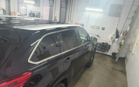 Toyota Highlander III, 2019 год, 3 800 000 рублей, 15 фотография