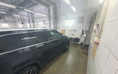 Toyota Highlander III, 2019 год, 3 800 000 рублей, 16 фотография
