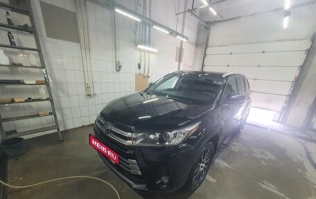 Toyota Highlander III, 2019 год, 3 800 000 рублей, 13 фотография