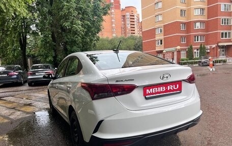 Hyundai Solaris II рестайлинг, 2022 год, 1 300 000 рублей, 2 фотография