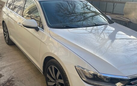 Volkswagen Passat B8 рестайлинг, 2018 год, 2 590 000 рублей, 7 фотография