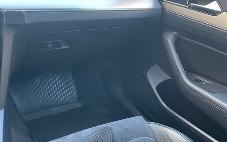 Volkswagen Passat B8 рестайлинг, 2018 год, 2 590 000 рублей, 29 фотография